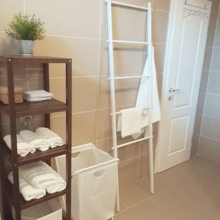 House For Rent Paola * Razanac