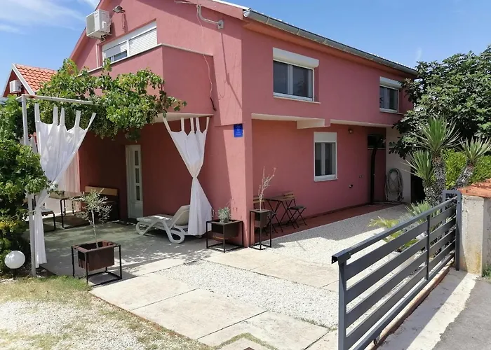 House For Rent Paola * Ražanac