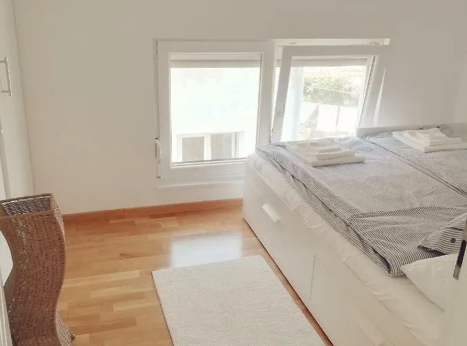Semesterbostad House For Rent Paola