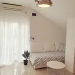 Vakantiehuis House For Rent Paola Ražanac