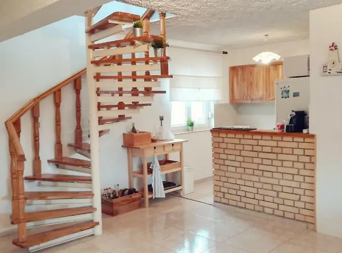 House For Rent Paola Сasa de vacaciones Ražanac